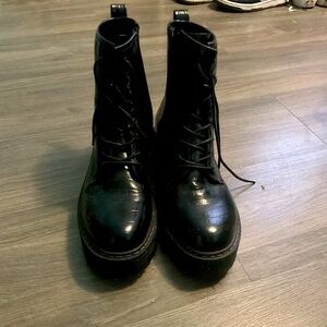 Steve Madden platform boots